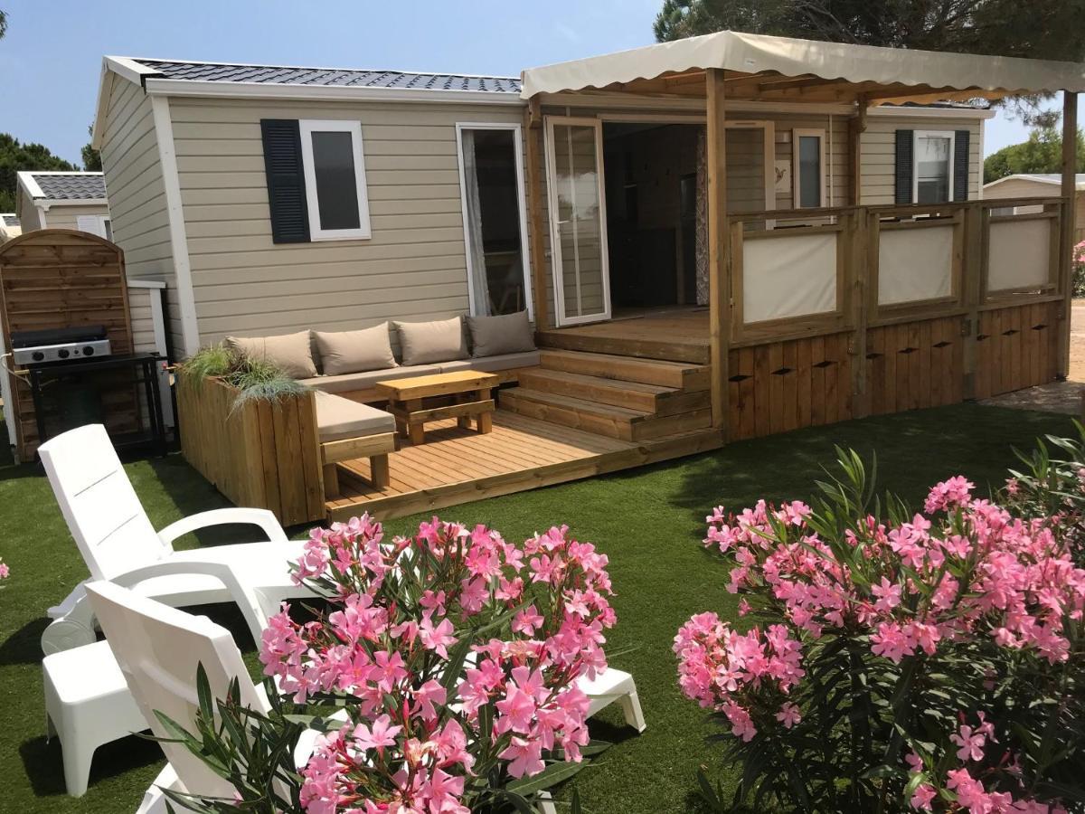 Mobil Home Camping Le Mar Estang Bord De Plage Canet-en-Roussillon Bagian luar foto